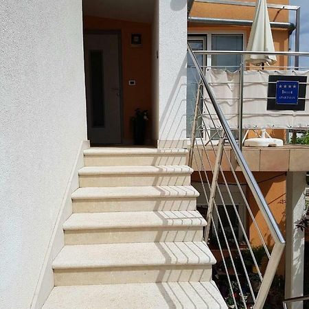 Apartment Lency Novigrad Istria Dış mekan fotoğraf